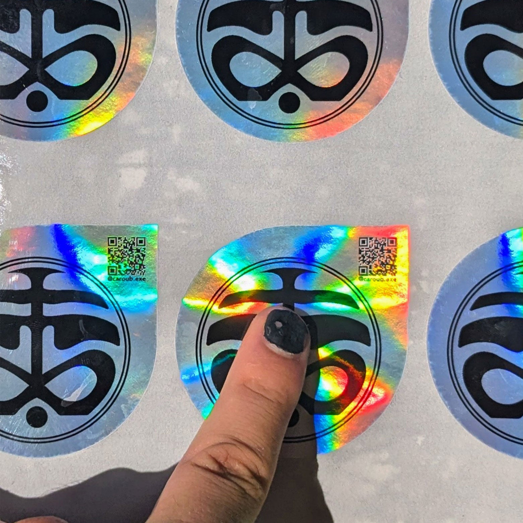 sticker holographique caroubien
